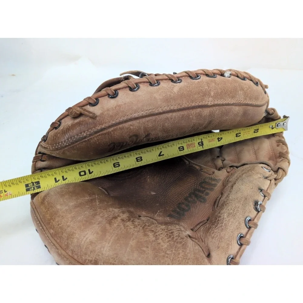 Used Wilson The A 2403 Catchers Mitt Pro Model For Righthand Throw